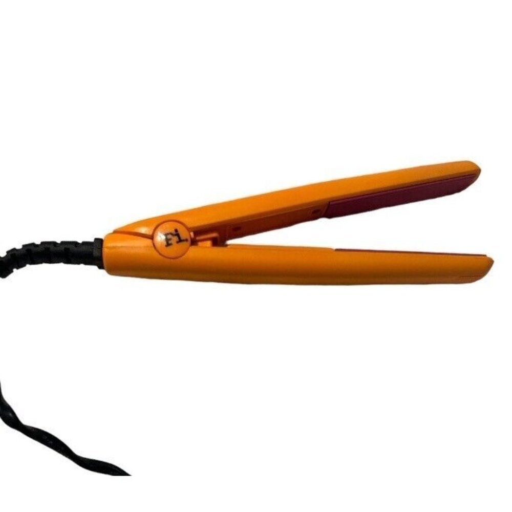 Mini Hair Flat Iron Ceramic Plates Pi. For Short Hair Or Travel Size